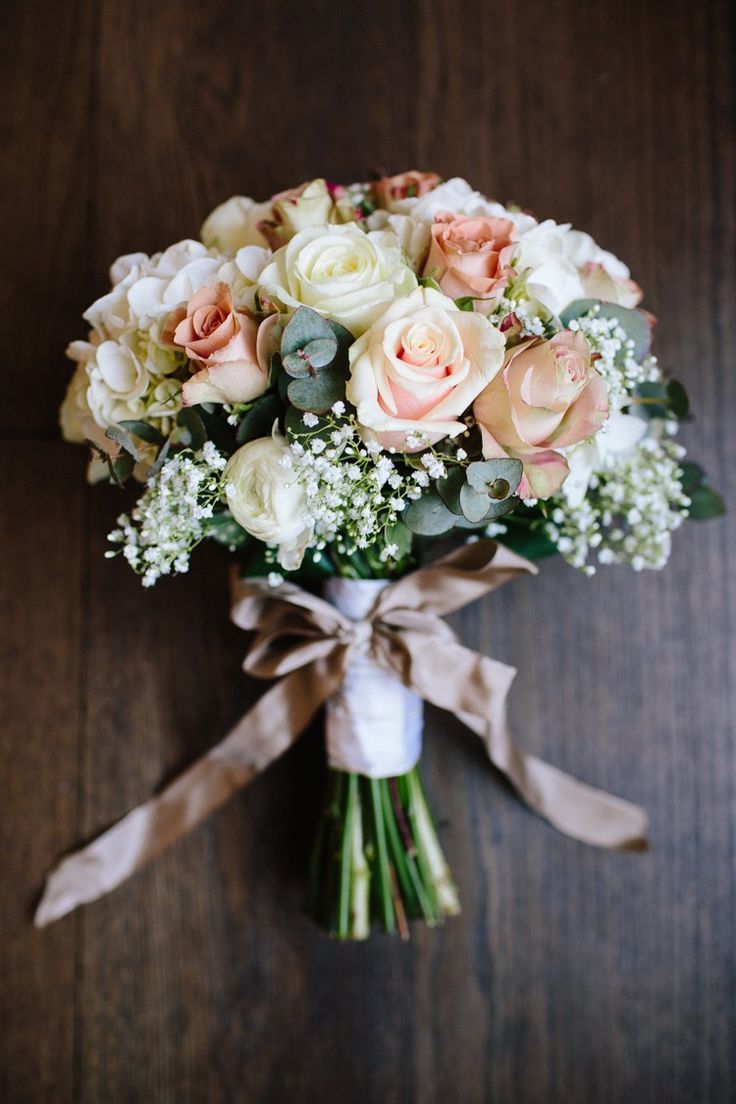 Букет невесты из разных сортов роз