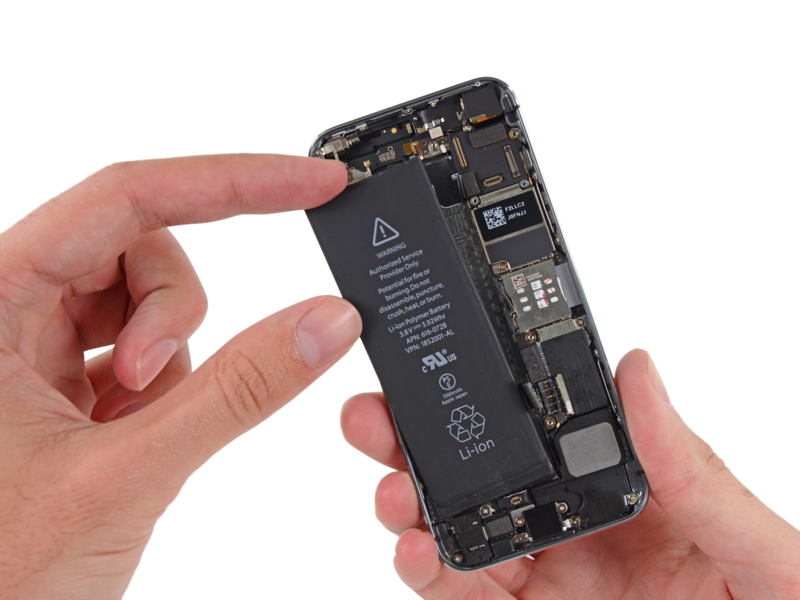 Замена аккумулятора на iPhone 5s в Туле